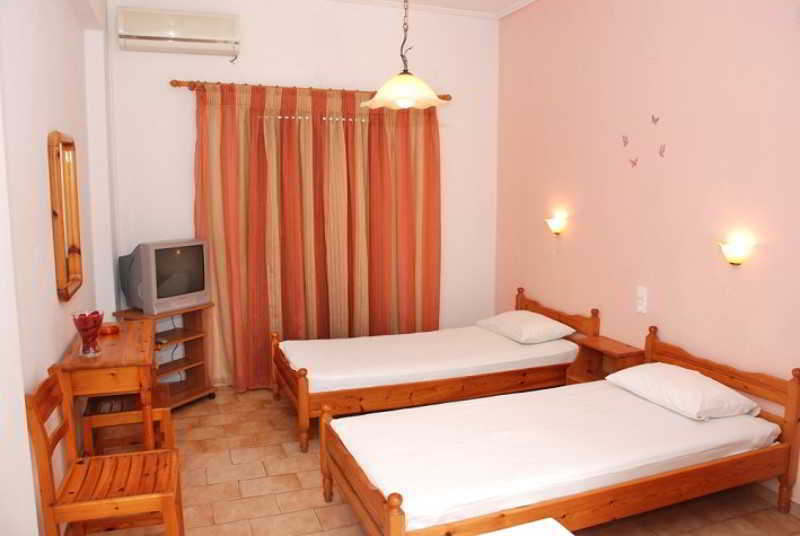Eleni'S Garden & Castello Suites Αλυκανάς Εξωτερικό φωτογραφία
