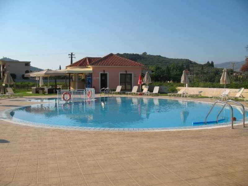 Eleni'S Garden & Castello Suites Αλυκανάς Εξωτερικό φωτογραφία