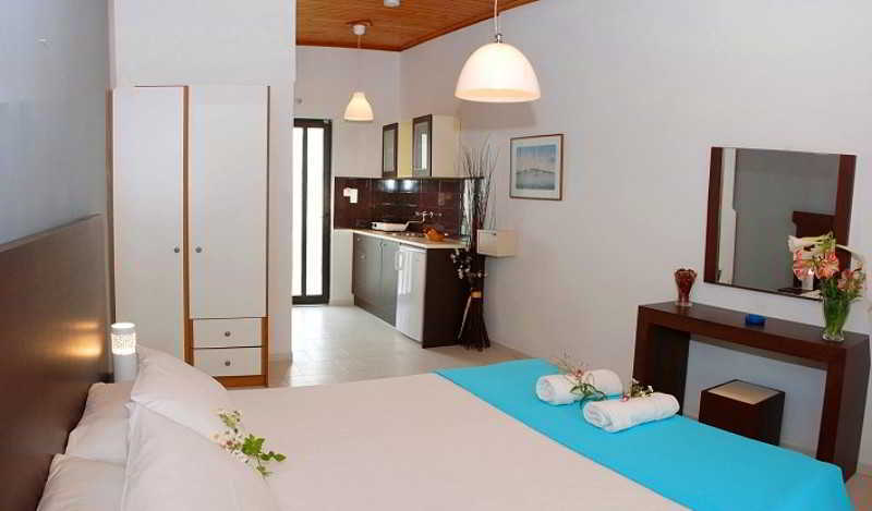 Eleni'S Garden & Castello Suites Αλυκανάς Εξωτερικό φωτογραφία