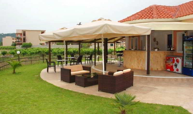 Eleni'S Garden & Castello Suites Αλυκανάς Εξωτερικό φωτογραφία