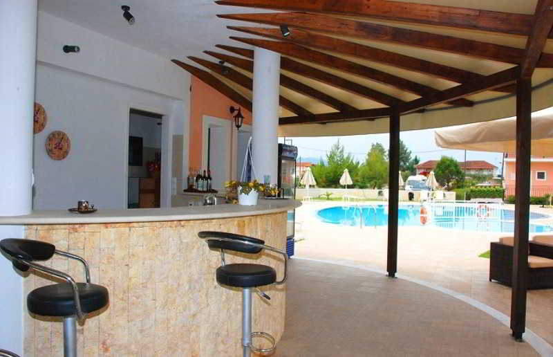 Eleni'S Garden & Castello Suites Αλυκανάς Εξωτερικό φωτογραφία